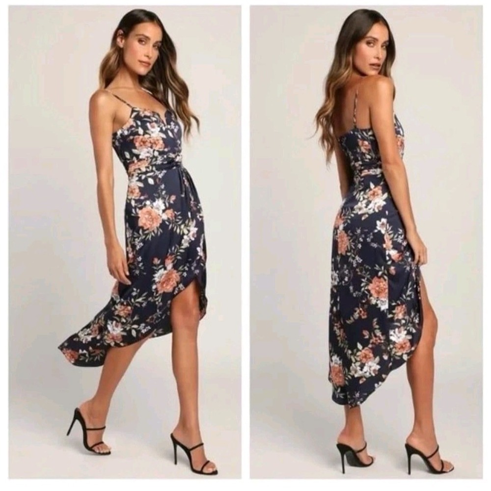 Lulu's Navy Floral Midi Dress with Peach & White Blooms